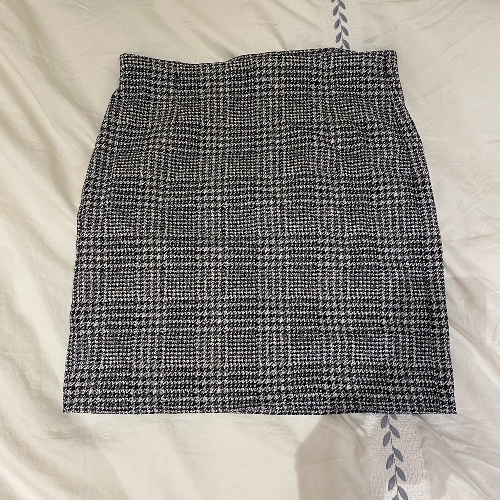 Dynamite Skirt